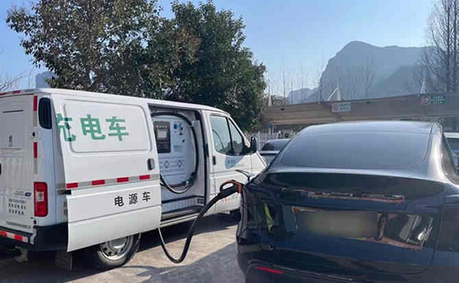 喀喇沁汽车搭电
